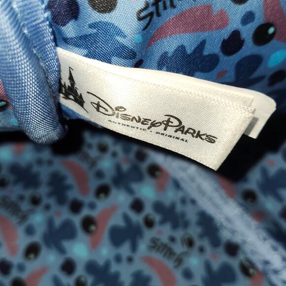 BLACK FRIDAY SALE Disney Parks Loungefly Stitch Backpack w/RARE LF Keyring EUC - Picture 3 of 15